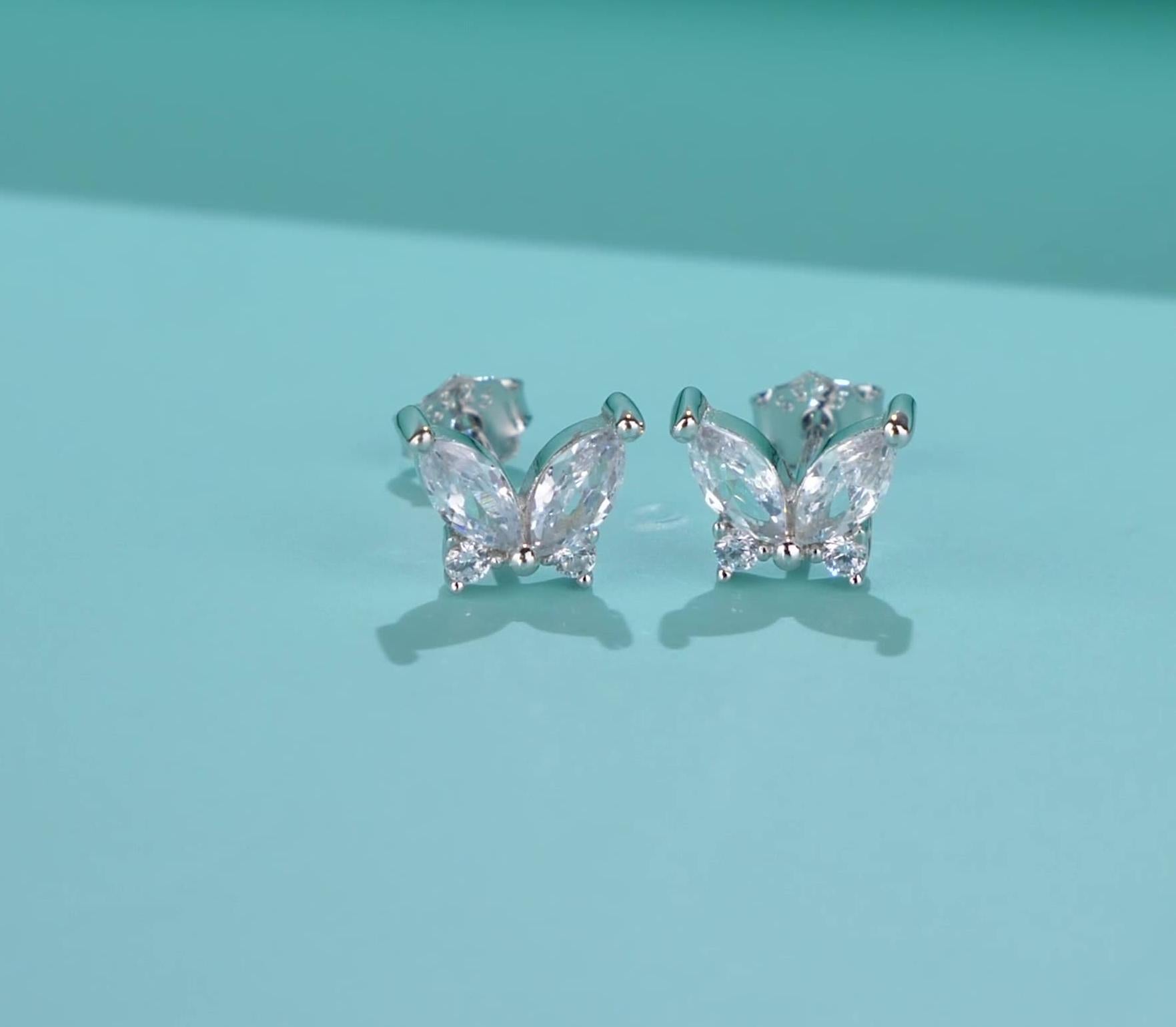 עגילי פרפר צמודים כסף 925 משובץ אבני זירקוניה