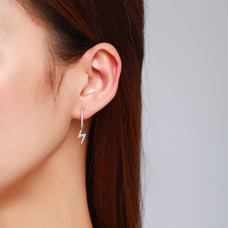 עגילי חישוק עם ברק תלוי כסף 925 משובץ אבני זירקוניה