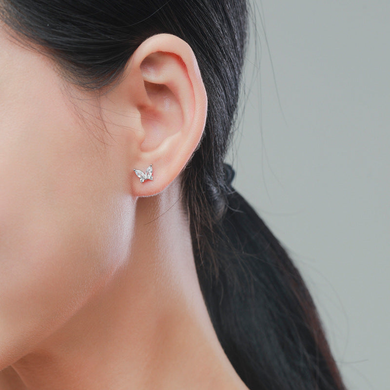 עגילי פרפר צמודים כסף 925 משובץ אבני זירקוניה