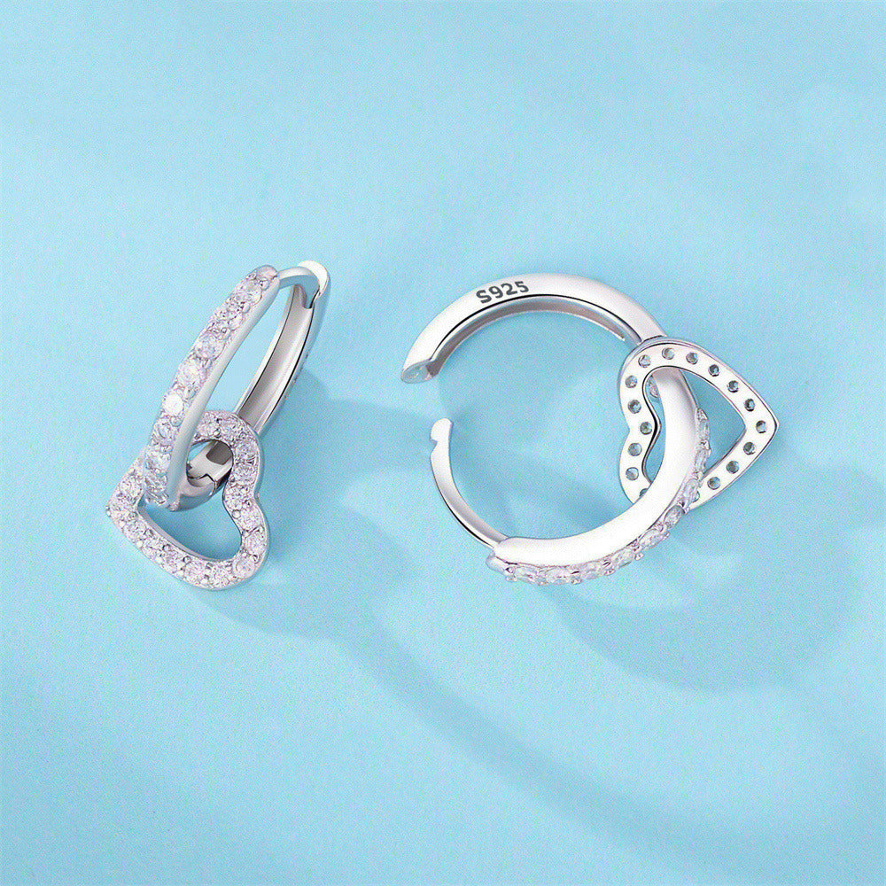 עגילי חישוק עם לב מכסף 925 משובצים אבני זירקוניה