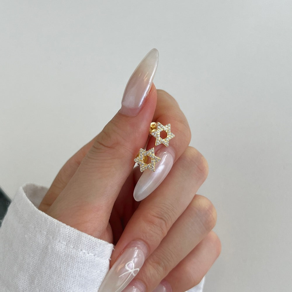 עגילים מגן דוד צמודים כסף 925 משובצים אבני זירקוניה