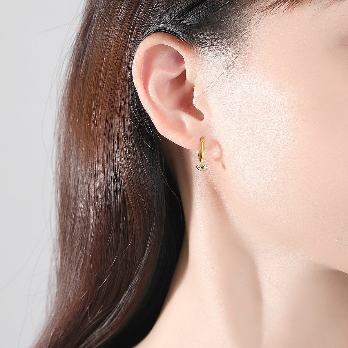 עגילי חישוק עין הרע כסף 925 משובץ אבני זירקוניה