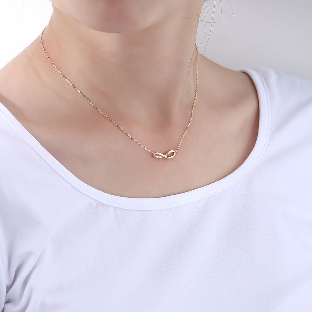 שרשרת אינפיניטי כסף 925 מצופה זהב משובץ אבני זירקוניה